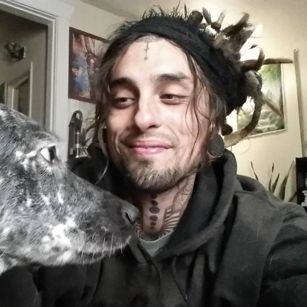 Meet your Posher, Mosha